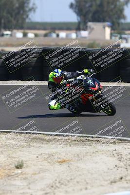 media/Sep-21-2025-TrackDaz (Sun) [[277c75b276]]/B Group/220pm (Turn 6)/